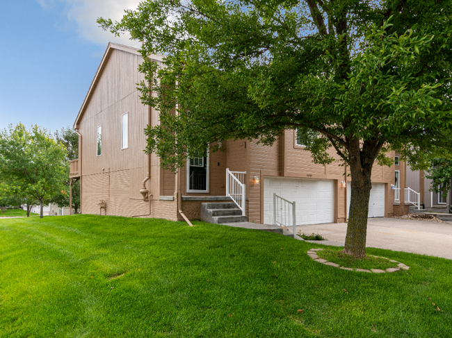 Building Photo - 18901 K St