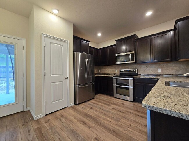 Building Photo - NEW IN MANAGEMENT & RENT SPECIAL - AVAILAB...