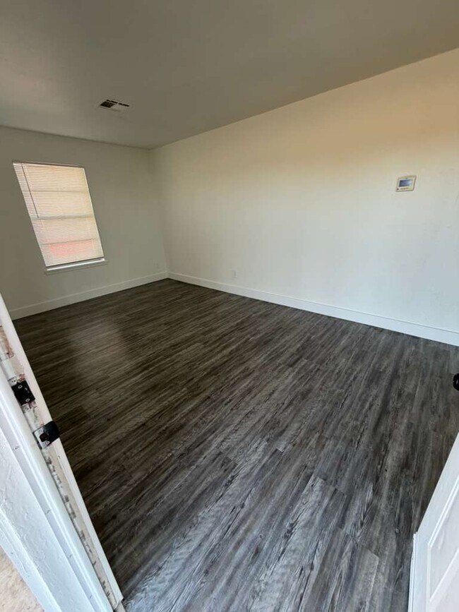 Foto del edificio - 3200 SW 44th St