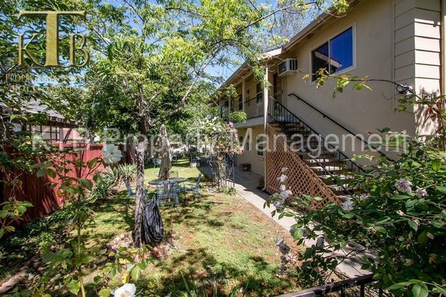 Building Photo - 412 Figueroa St