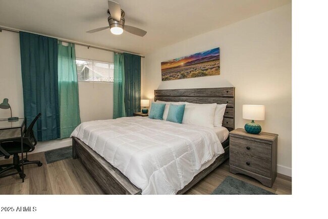 Foto del edificio - 6809 E Earll Dr