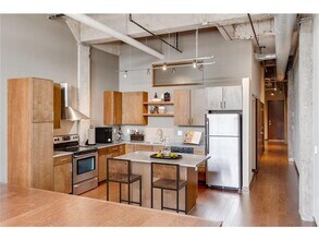 Building Photo - 730 N Washington Ave