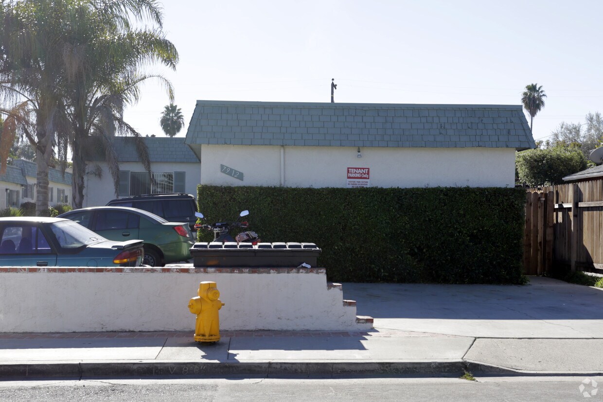 Foto del edificio - 7912 Newman Ave