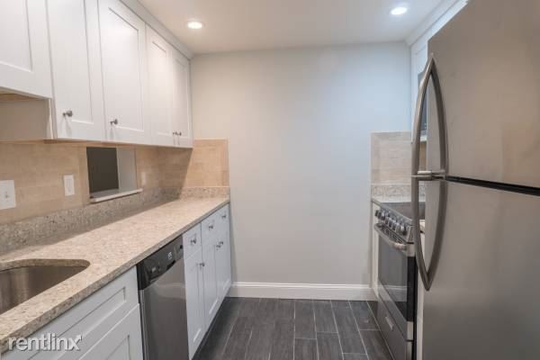 Foto del edificio - 2 br, 1 bath Apartment - 328 Lowell St