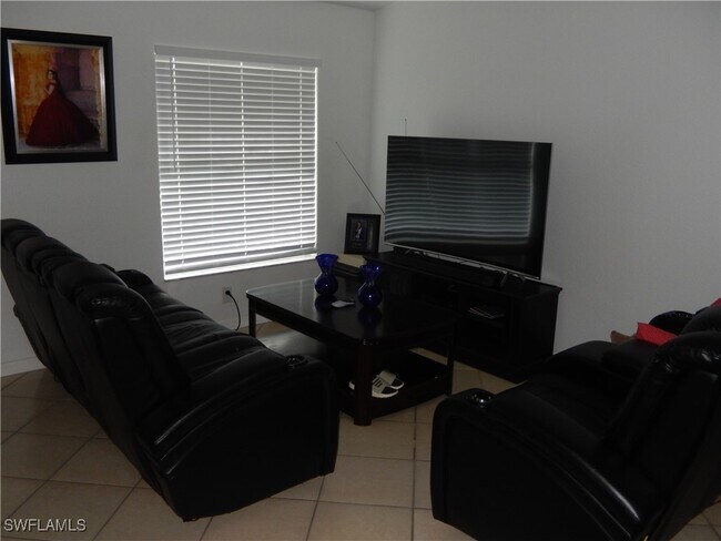 Foto del edificio - 3824 SE 11th Ave