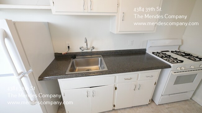 Foto del edificio - 4384 39th St
