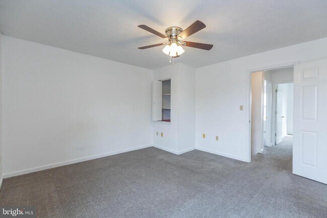 Foto del edificio - 160 Stadium Cir