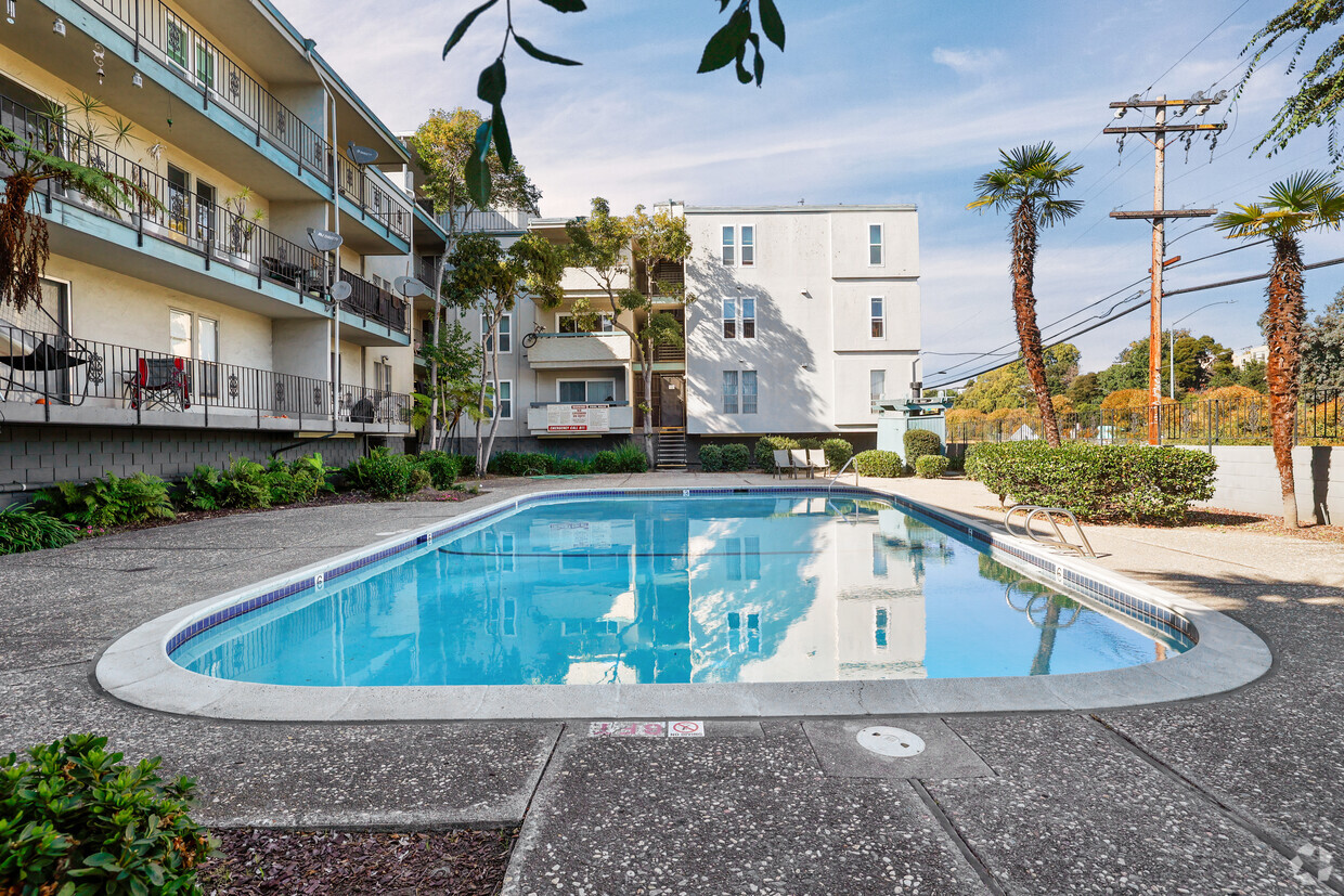 Foto principal - Grand Lake Terrace Apartments