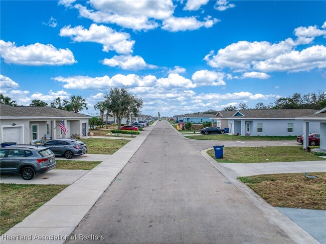 Foto del edificio - 1524 Las Villas Blvd