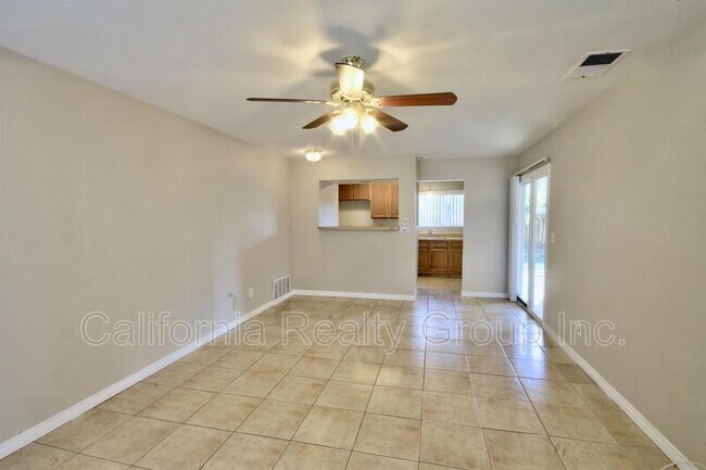 Foto del edificio - 27710 Connie Way