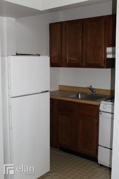 Primary Photo - 640 W Wrightwood Ave