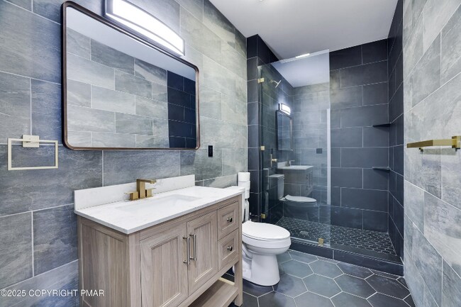 Foto del edificio - 1540 Lake Ln