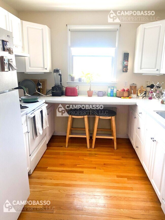 Foto del edificio - 174 Summer St