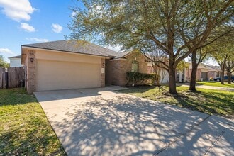 Building Photo - 15443 Lady Shery Ln