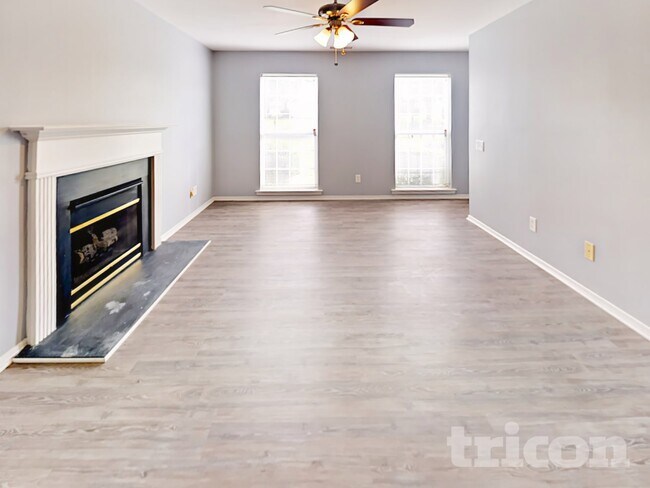 Foto del edificio - 12435 Shelly Pines Dr