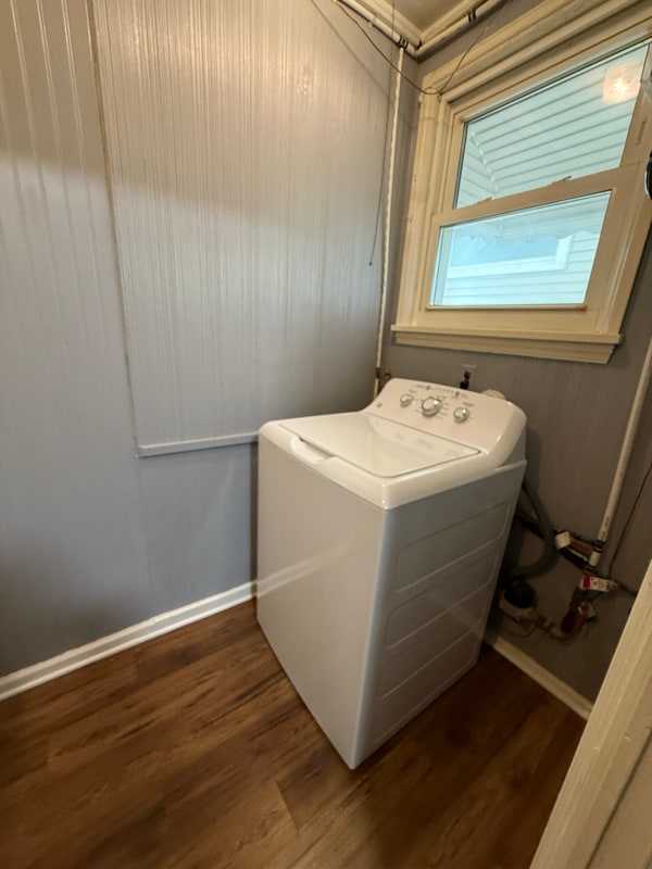 Building Photo - 6503 Vandalia Ave