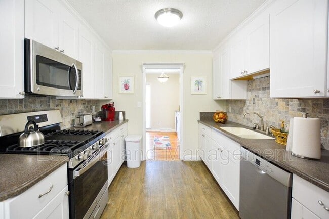 Building Photo - 1265 Cornwallis Dr