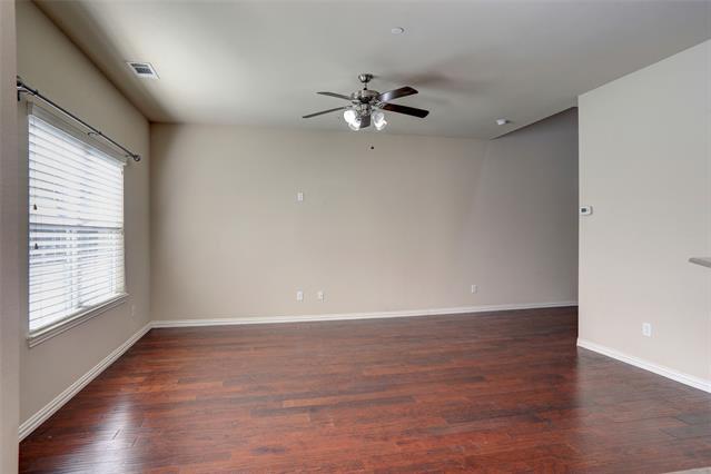 Foto del edificio - 4664 Penelope Ln