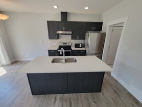 Building Photo - 4835 Wright Dr SW