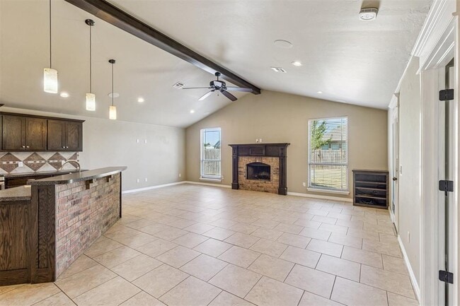 Foto del edificio - 637 SW 7th St