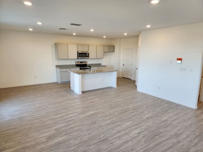 Building Photo - Converse Tex- For RENT-Millican Grove Subd...