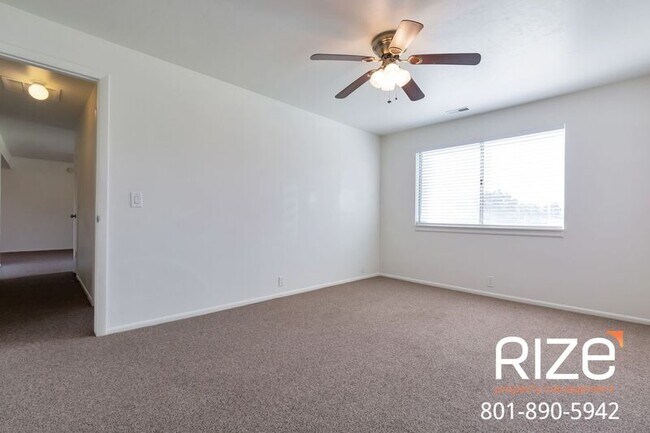 Building Photo - 4116 S Oak Meadows Dr