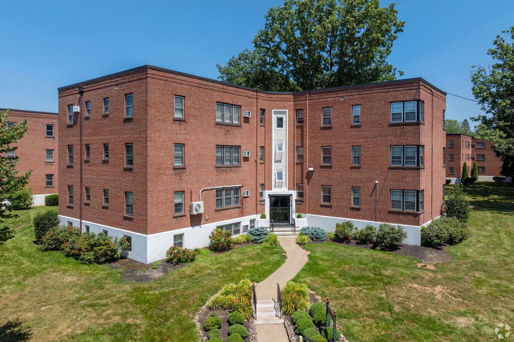 Tremont Apartments photo 6