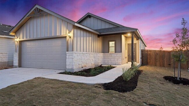 Foto del edificio - 249 Janelle Ln