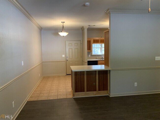 Building Photo - 63-63B Live Oak Rd