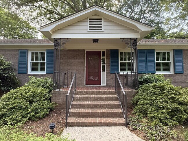 Building Photo - Immaculate One-Story Home with All-Season ...