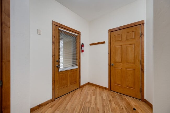 Foto del edificio - 3 Bedroom, 2 Bath Condo