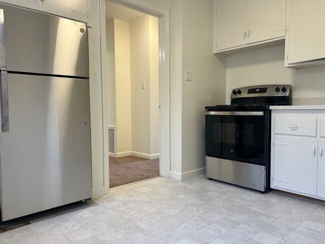 Building Photo - 1342