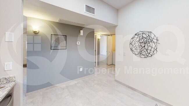 Building Photo - 1419 Placita Apache