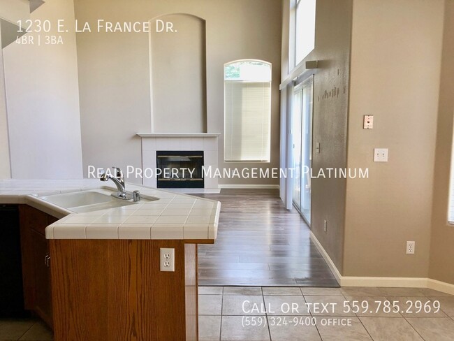 Building Photo - 1230 E La France Dr