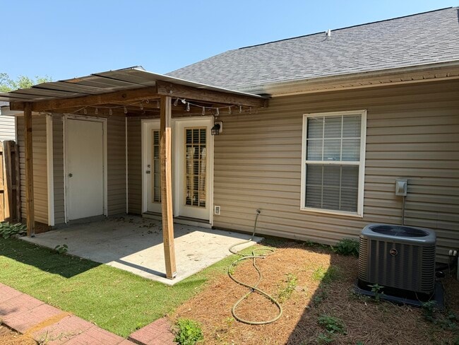 Building Photo - 2016 Summer Valley Way