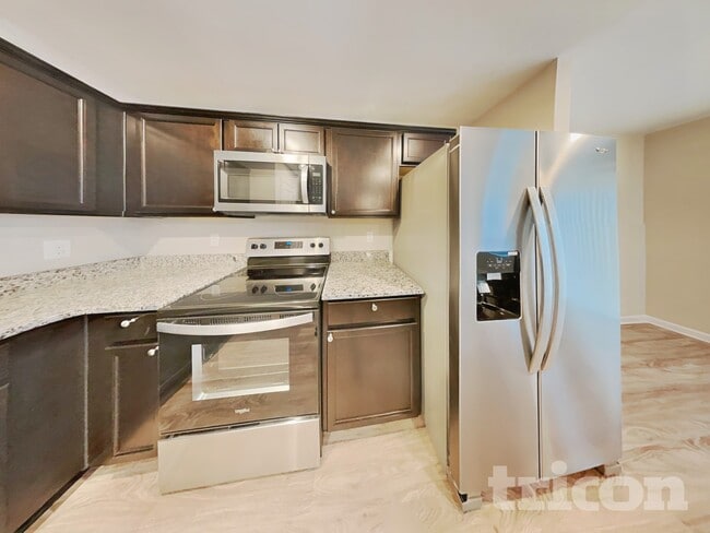 Foto del edificio - 501 Eastfair Dr