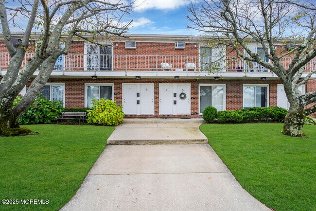 Foto del edificio - 114 3rd Ave