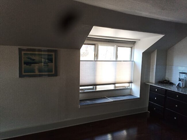 Building Photo - 811 Bethlehem Pike