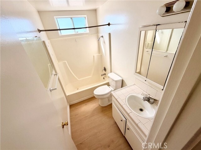 Building Photo - 123 Avenida Pelayo