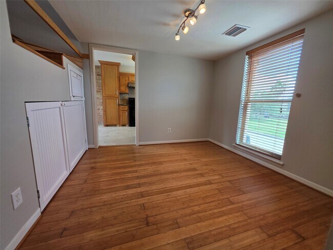 Foto del edificio - 4519 Kingston Harbor Dr