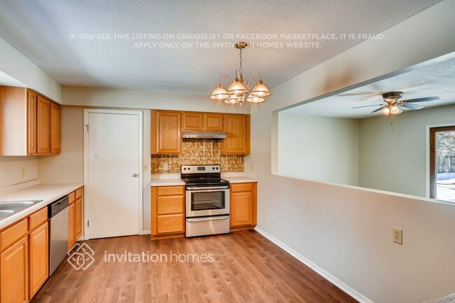 Building Photo - 944 Beacon Ln