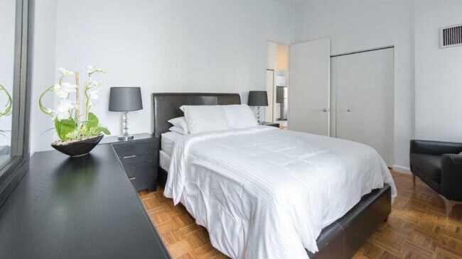 Foto del edificio - 3 bedroom in NEW YORK NY 10004