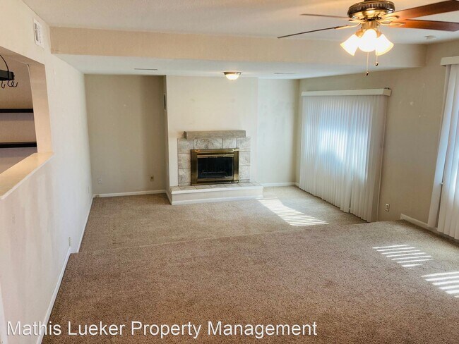 Building Photo - 3 br, 1 bath House - 1036 W. 9th