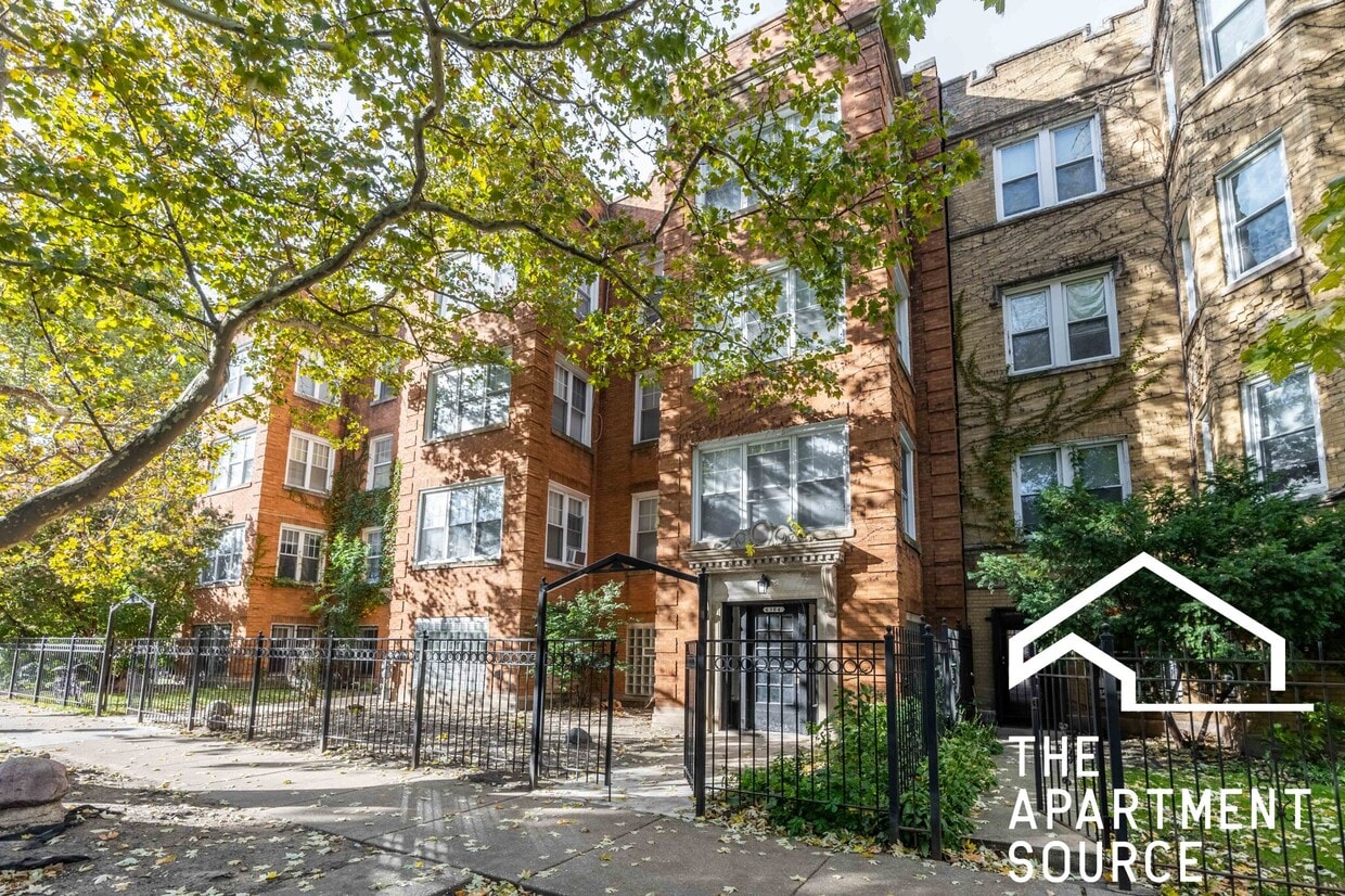 Foto del edificio - 6304 N Oakley Ave