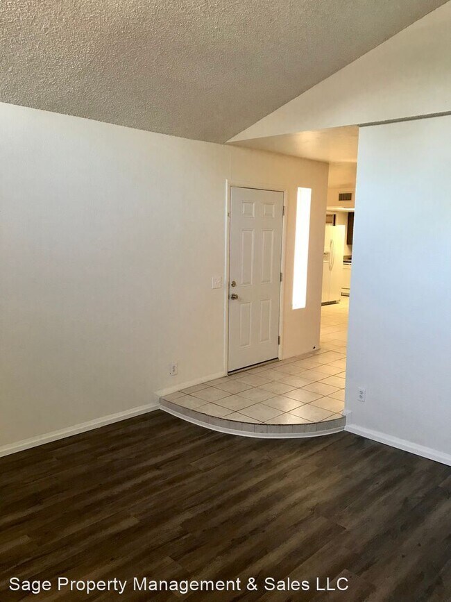 Building Photo - 3 br, 2 bath House - 1230 W. Pecos Ave.