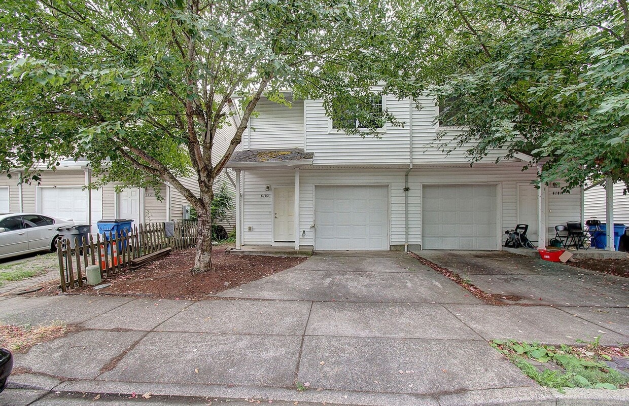 Charming 3bd, 2ba townhome in Bagley Downs... - Charming 3bd, 2ba townhome in Bagley Downs...
