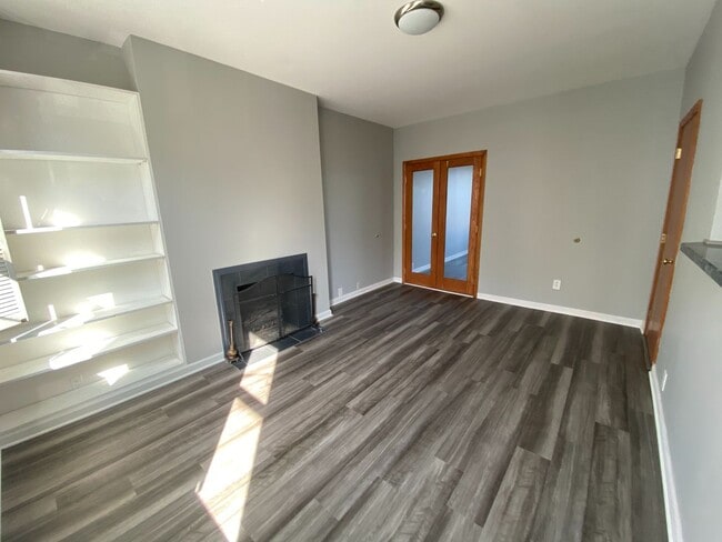 Building Photo - 97 Pius St