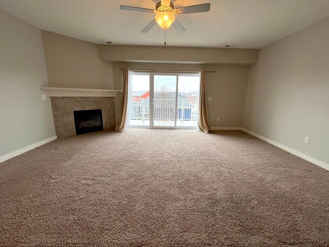 Building Photo - LUXURY 3br/2ba ON THE PENINSULA!! AVAILABLE JUNE 1st!