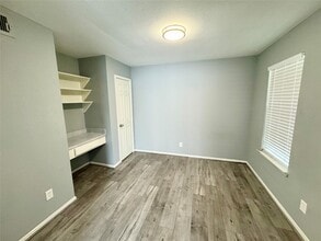 Building Photo - 14600 Fonmeadow Dr Building Photo - 14600 Fonmeadow Dr