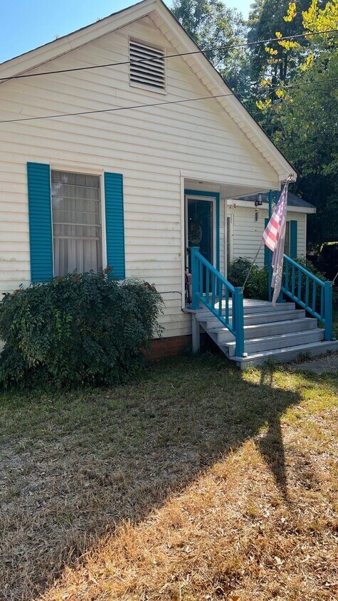 Primary Photo - 2366 Dawson Dr